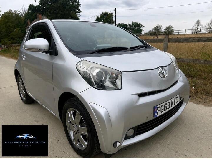 Toyota IQ 1.0 VVT-i 2 Euro 5 3dr