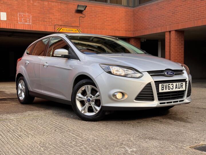 Ford Focus 1.6 Zetec Euro 5 5dr