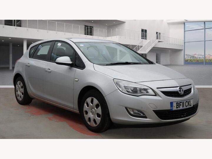 Vauxhall ASTRA 1.6 16v Exclusiv Euro 5 5dr