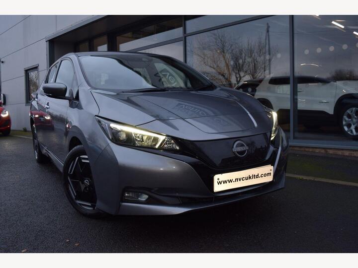 Nissan Leaf 39kWh Acenta Auto 5dr