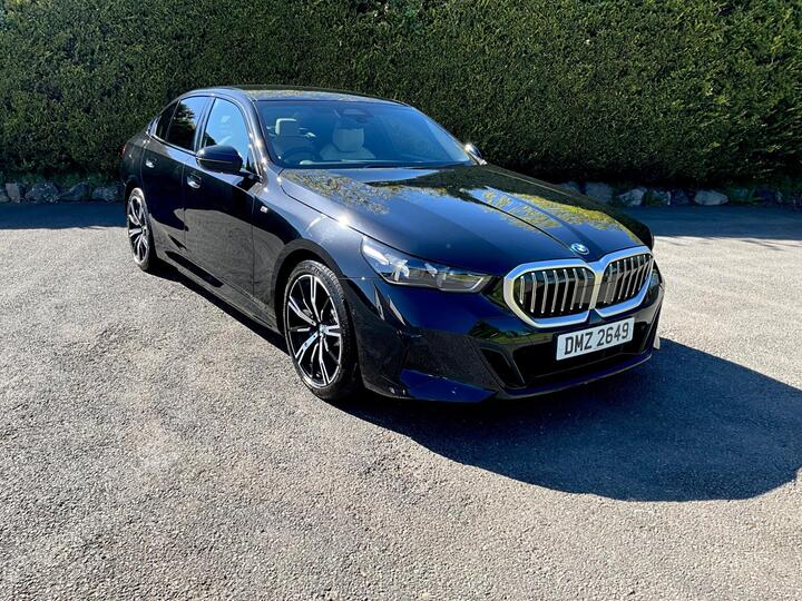 BMW 5 Series 2.0 530e 22.1kWh M Sport Steptronic Euro 6 (s/s) 4dr BMW 5 Series 2.0 530e 22.1kWh M Sport Steptronic Euro 6 (s/s) 4dr