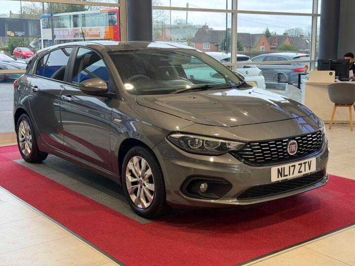 Fiat TIPO 1.4 MPI Easy Plus Euro 6 5dr
