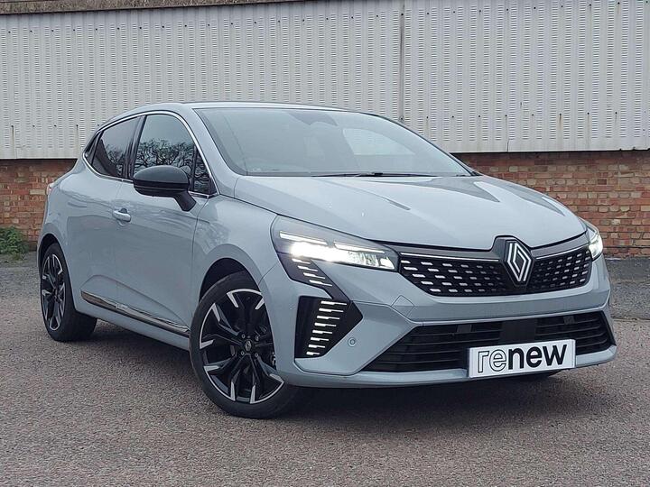 Renault Clio 1.6 E-TECH Techno Auto Euro 6 (s/s) 5dr