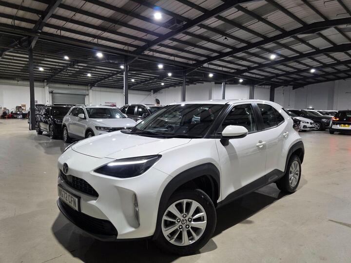 Toyota Yaris Cross 1.5 VVT-h Icon E-CVT Euro 6 (s/s) 5dr Toyota Yaris Cross 1.5 VVT-h Icon E-CVT Euro 6 (s/s) 5dr