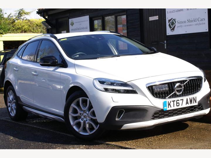 Volvo V40 Cross Country 2.0 D2 Pro Auto Euro 6 (s/s) 5dr