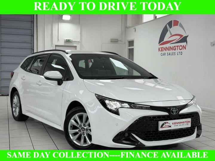 Toyota Corolla 1.8 VVT-h Icon Touring Sports CVT Euro 6 (s/s) 5dr Toyota Corolla 1.8 VVT-h Icon Touring Sports CVT Euro 6 (s/s) 5dr