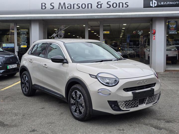 Fiat 600 1.2 MHEV E-DCT Euro 6 (s/s) 5dr