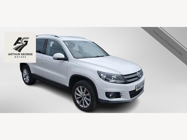 Volkswagen Tiguan 2.0 TDI BlueMotion Tech SE 2WD Euro 5 (s/s) 5dr