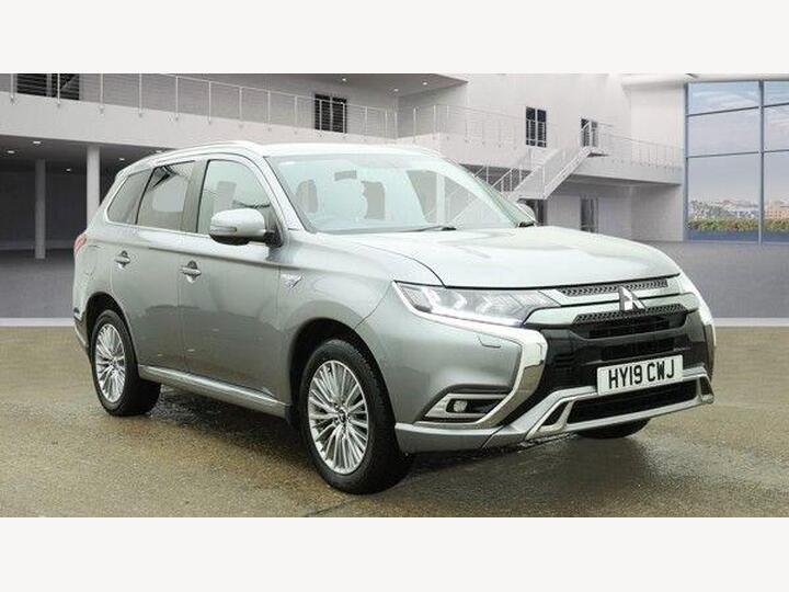 Mitsubishi Outlander 2.4h TwinMotor 13.8kWh 4h CVT 4WD Euro 6 (s/s) 5dr