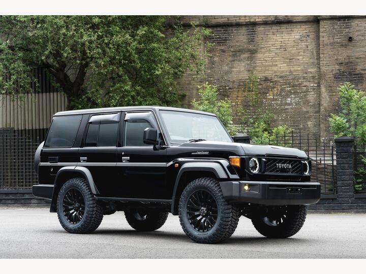 Toyota Land Cruiser J70 2.8 5dr