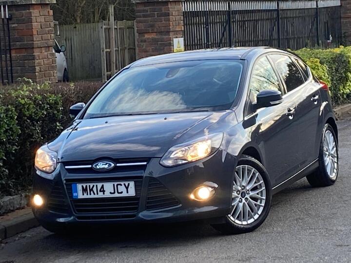 Ford Focus 1.0T EcoBoost Zetec Navigator Euro 5 (s/s) 5dr