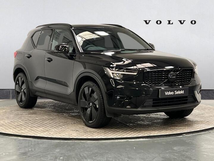 Volvo XC40 2.0 B4 MHEV Plus Black Edition DCT Auto Euro 6 (s/s) 5dr