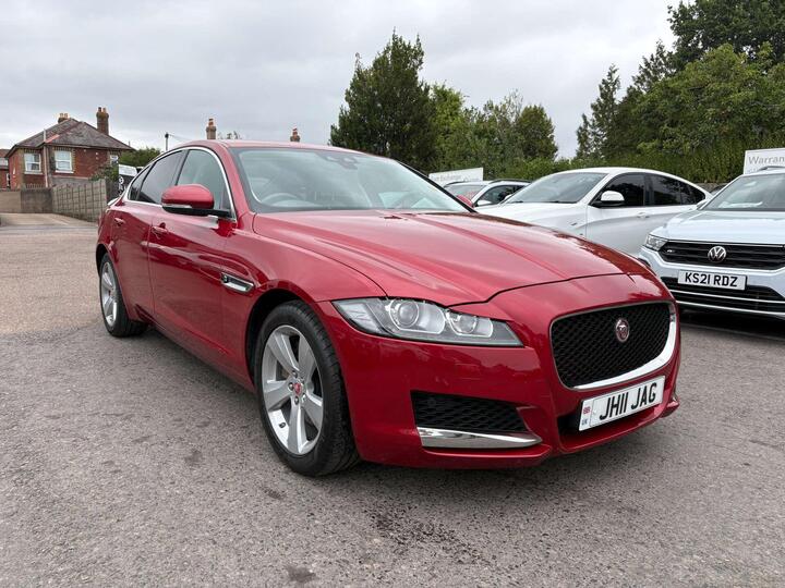 Jaguar XF 2.0i Portfolio Auto Euro 6 (s/s) 4dr
