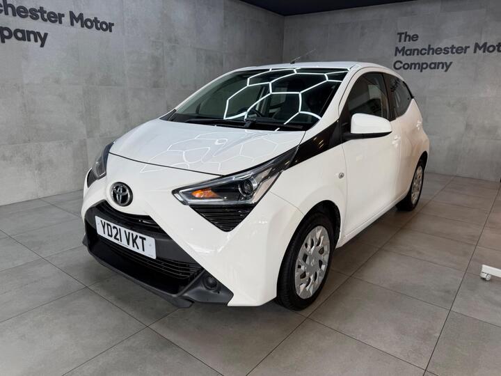 Toyota AYGO 1.0 VVT-i X-play Euro 6 5dr (Safety Sense)
