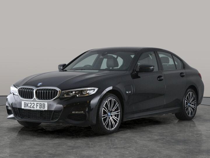 BMW 3 Series 2.0 330e 12kWh M Sport Auto Euro 6 (s/s) 4dr BMW 3 Series 2.0 330e 12kWh M Sport Auto Euro 6 (s/s) 4dr