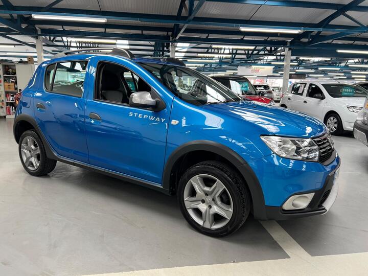 Dacia Sandero Stepway 1.0 SCe Essential Euro 6 5dr