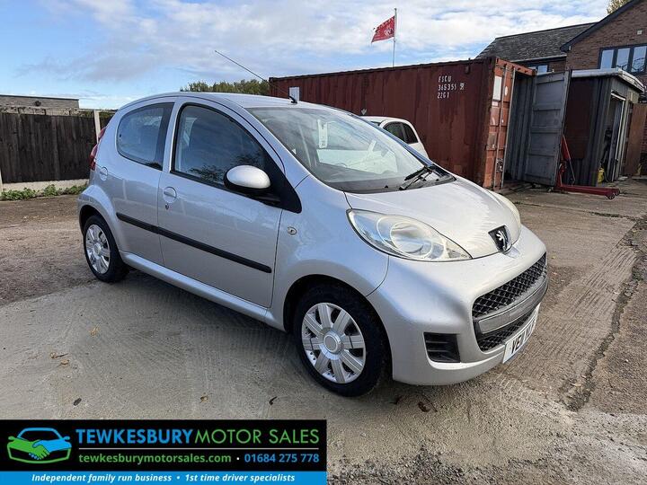 Peugeot 107 1.0 12V Urban Euro 5 5dr