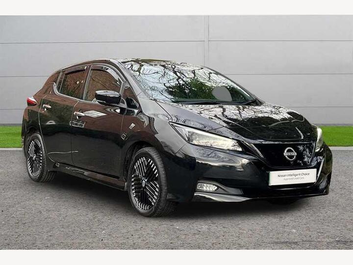 Nissan LEAF 39kWh Tekna Auto 5dr Nissan LEAF 39kWh Tekna Auto 5dr