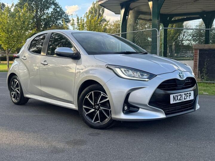Toyota YARIS 1.5 VVT-h Design E-CVT Euro 6 (s/s) 5dr