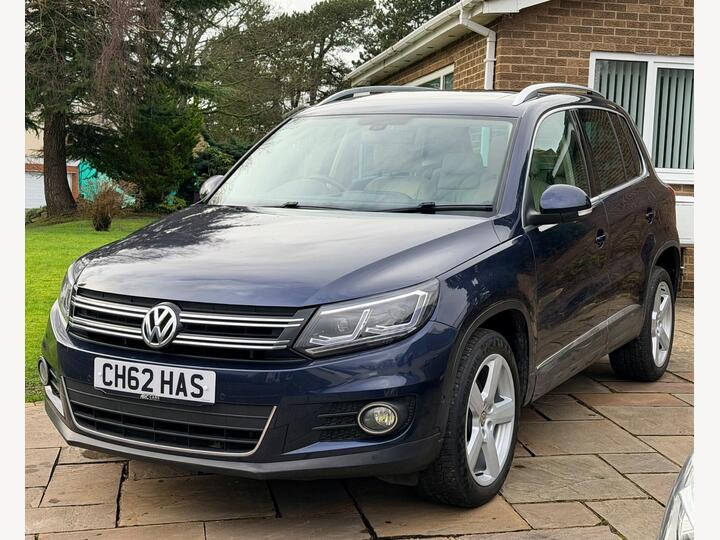 Volkswagen Tiguan 2.0 TDI BlueMotion Tech SE DSG 4WD Euro 5 (s/s) 5dr