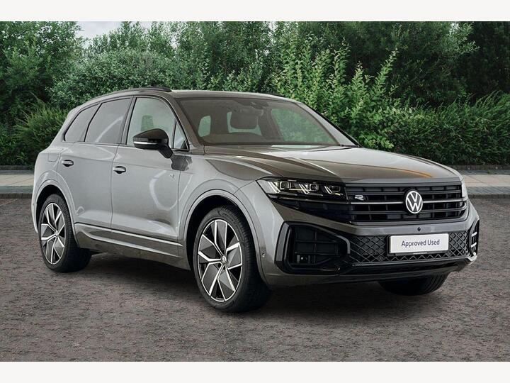 Volkswagen Touareg 3.0 TDI V6 Black Edition Tiptronic 4Motion Euro 6 (s/s) 5dr