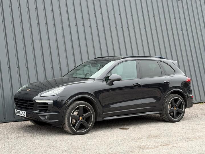 Porsche Cayenne 4.2 TD V8 S TiptronicS 4WD Euro 6 (s/s) 5dr Porsche Cayenne 4.2 TD V8 S TiptronicS 4WD Euro 6 (s/s) 5dr