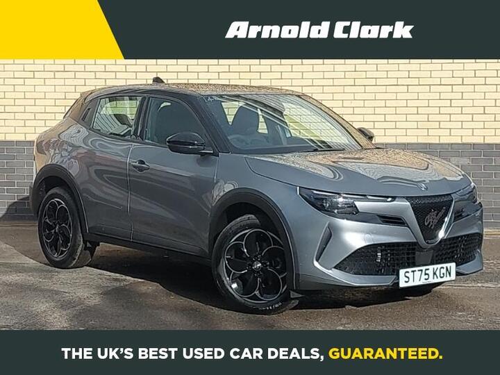 Alfa Romeo Junior 1.2 MHEV Ibrida E-DCT Euro 6 (s/s) 5dr Alfa Romeo Junior 1.2 MHEV Ibrida E-DCT Euro 6 (s/s) 5dr