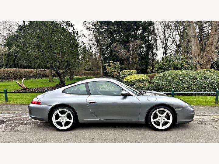 Porsche 911 3.6 996 Carrera 2 Tiptronic S 2dr