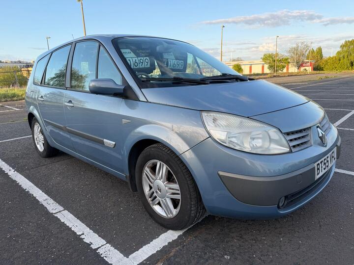 Renault Grand Scenic 2.0 VVT Privilege 5dr