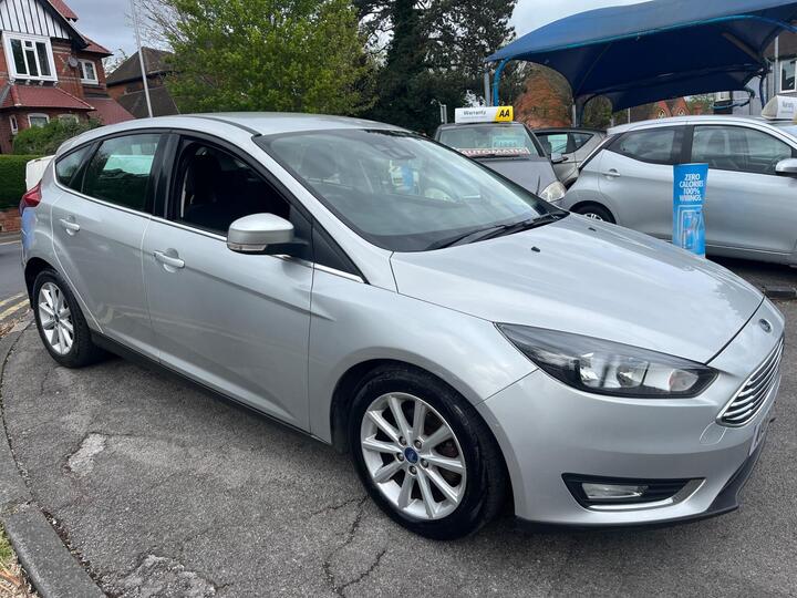 Ford Focus 1.0T EcoBoost Titanium Euro 6 (s/s) 5dr