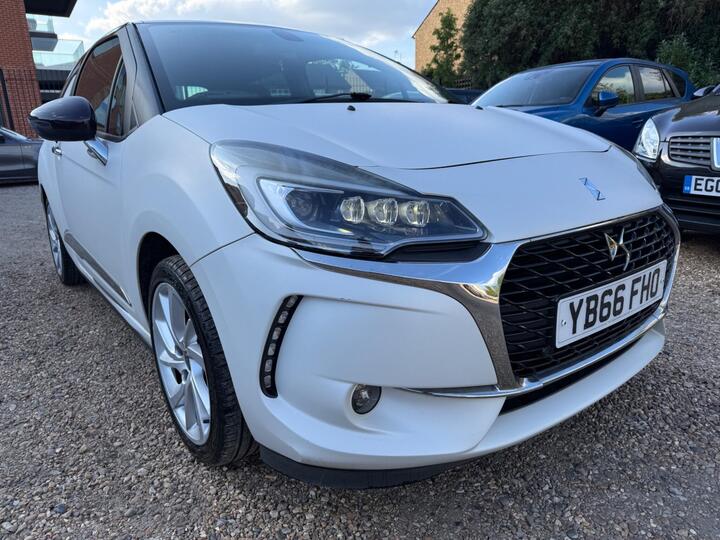 DS AUTOMOBILES DS 3 1.2 PureTech Givenchy Le Makeup Euro 6 (s/s) 3dr DS AUTOMOBILES DS 3 1.2 PureTech Givenchy Le Makeup Euro 6 (s/s) 3dr