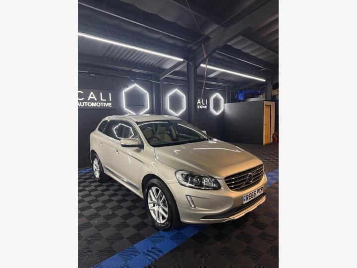 Volvo XC60 2.4 D5 SE Lux Nav Auto AWD Euro 6 (s/s) 5dr