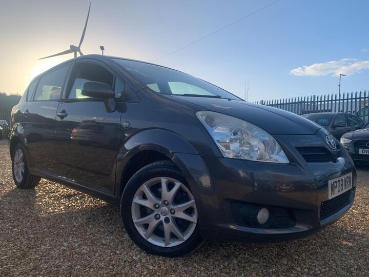 Toyota Corolla Verso 1.8 VVT-i SR 5dr