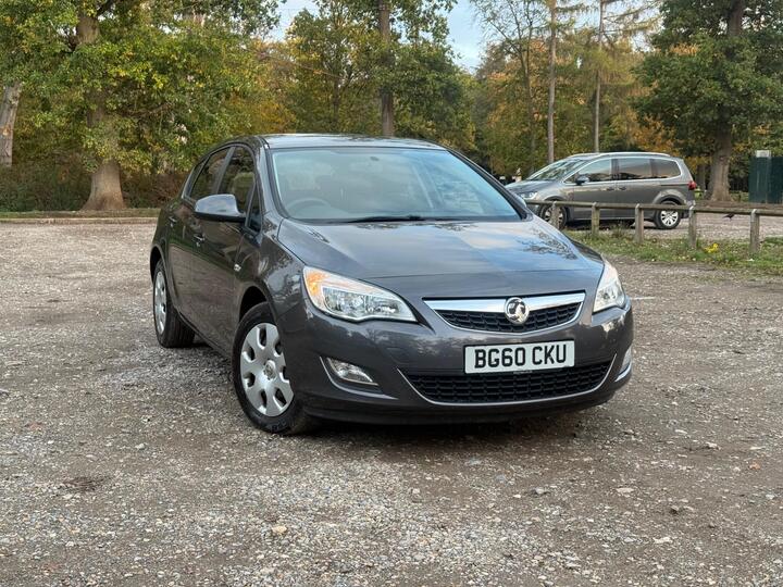 Vauxhall Astra 1.6 16v ES Euro 5 5dr Vauxhall Astra 1.6 16v ES Euro 5 5dr