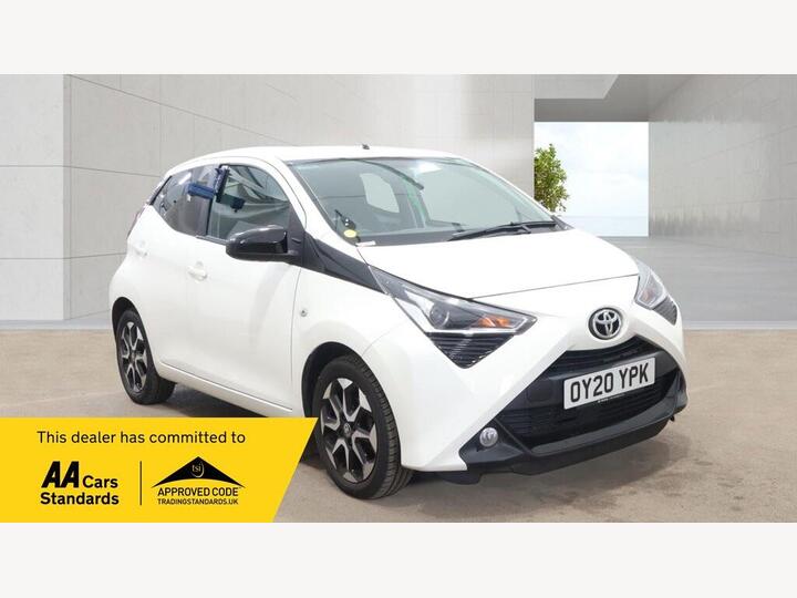 Toyota AYGO 1.0 VVT-i X-trend Funroof X-shift Euro 6 5dr