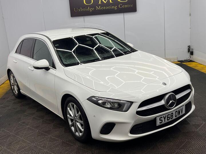 Mercedes-Benz A Class 1.5 A180d Sport (Executive) 7G-DCT Euro 6 (s/s) 5dr Mercedes-Benz A Class 1.5 A180d Sport (Executive) 7G-DCT Euro 6 (s/s) 5dr