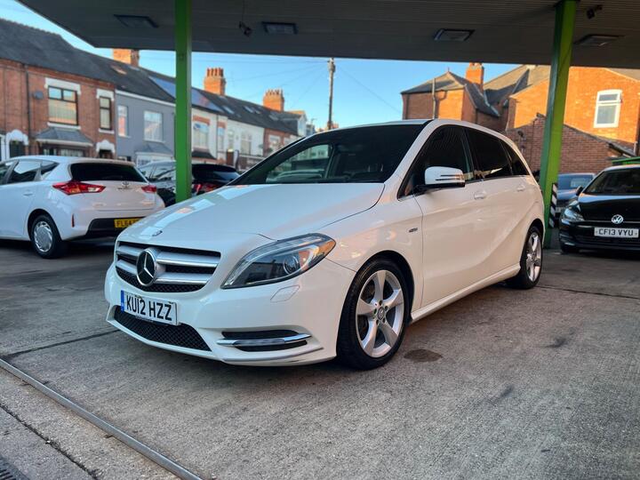Mercedes-Benz B Class 1.8 B200 CDI BlueEfficiency Sport 7G-DCT Euro 5 (s/s) 5dr