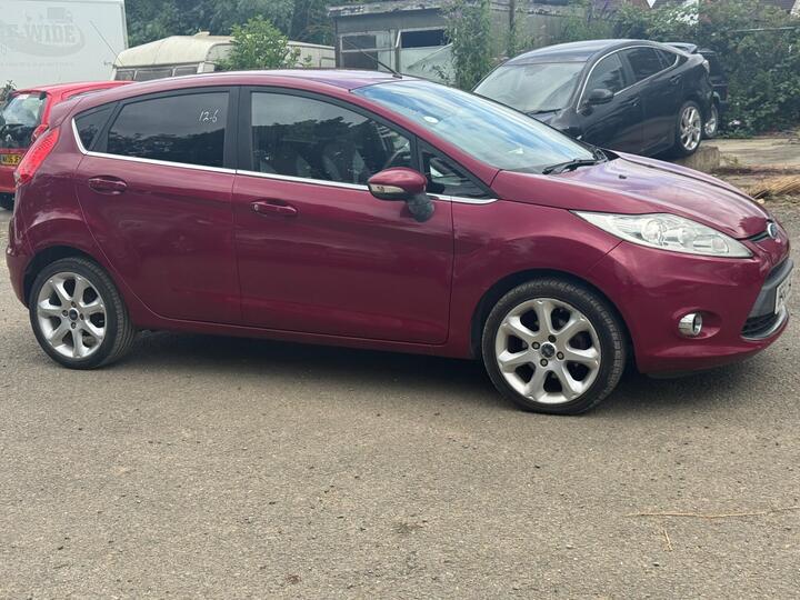 Ford Fiesta 1.4 Titanium Individual 5dr