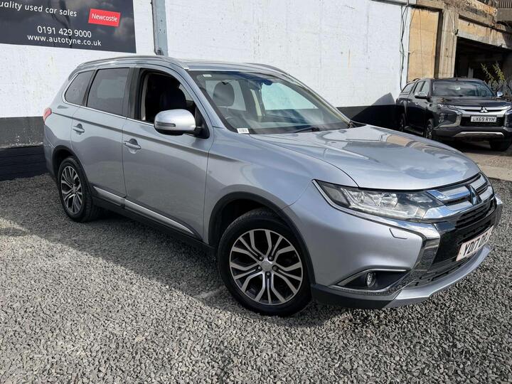 Mitsubishi OUTLANDER 2.2 DI-D 4 4WD Euro 6 (s/s) 5dr