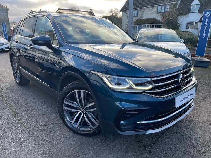 Volkswagen Tiguan 1.5 TSI Elegance DSG Euro 6 (s/s) 5dr