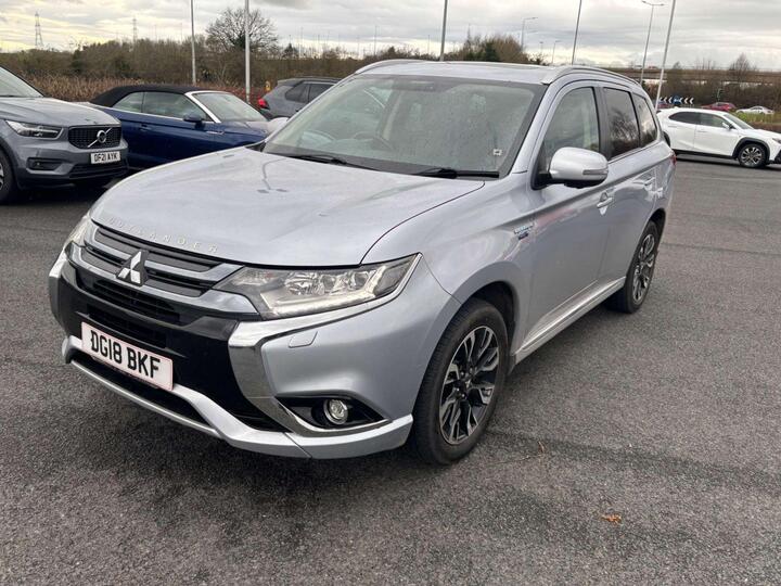 Mitsubishi Outlander 2.0h 12kWh 4h CVT 4WD Euro 6 (s/s) 5dr Mitsubishi Outlander 2.0h 12kWh 4h CVT 4WD Euro 6 (s/s) 5dr
