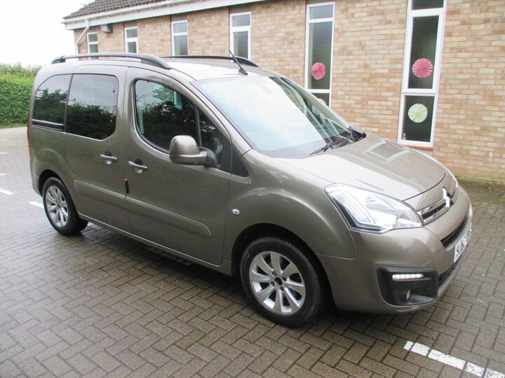 Citroen Berlingo 1.6 BlueHDi Flair Multispace MPV Euro 6 5dr Citroen Berlingo 1.6 BlueHDi Flair Multispace MPV Euro 6 5dr