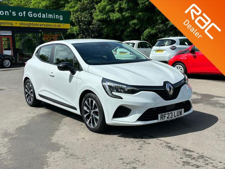 Renault CLIO 1.6 E-TECH Evolution Auto Euro 6 (s/s) 5dr Renault CLIO 1.6 E-TECH Evolution Auto Euro 6 (s/s) 5dr
