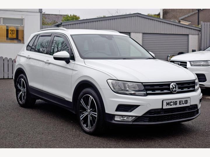 Volkswagen TIGUAN 2.0 TDI BlueMotion Tech SE Navigation DSG Euro 6 (s/s) 5dr