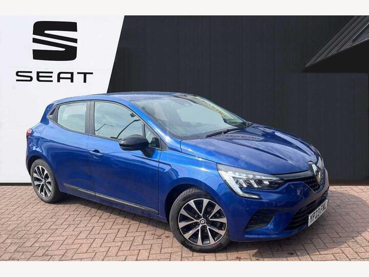 Renault Clio 1.6 E-TECH Evolution Auto Euro 6 (s/s) 5dr Renault Clio 1.6 E-TECH Evolution Auto Euro 6 (s/s) 5dr