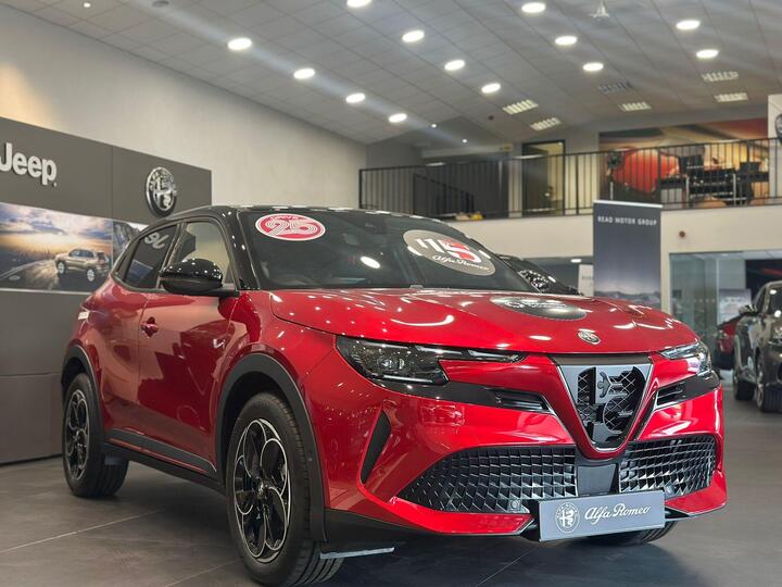 Alfa Romeo Junior 54kWh Elettrica Speciale Auto 5dr
