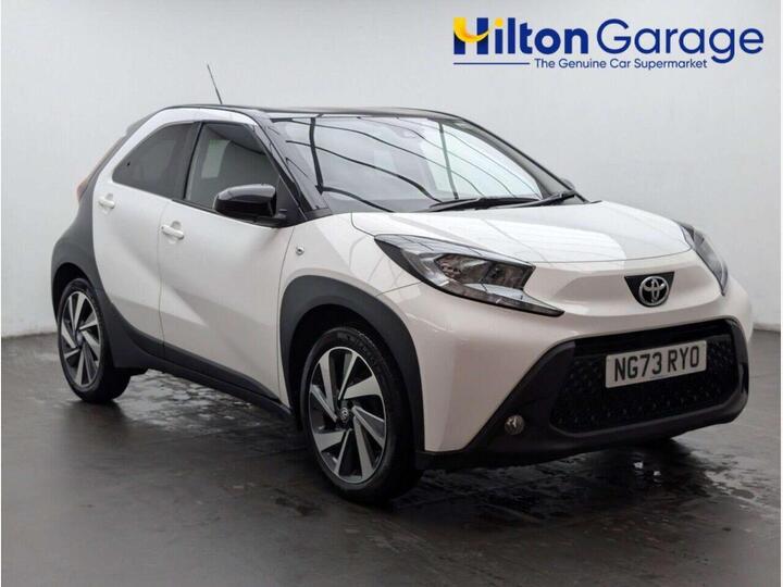 Toyota AYGO X 1.0 VVT-i Edge X-shift Euro 6 (s/s) 5dr Toyota AYGO X 1.0 VVT-i Edge X-shift Euro 6 (s/s) 5dr