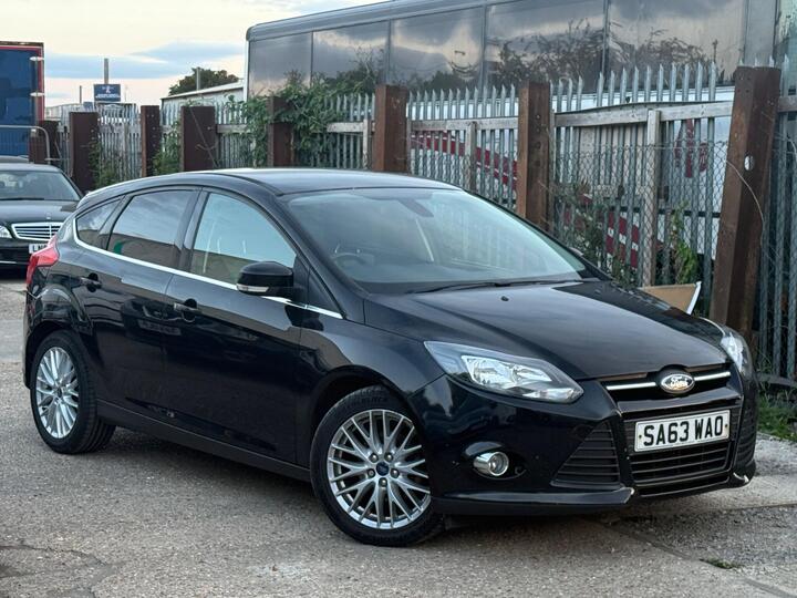 Ford Focus 1.0T EcoBoost Zetec Euro 5 (s/s) 5dr