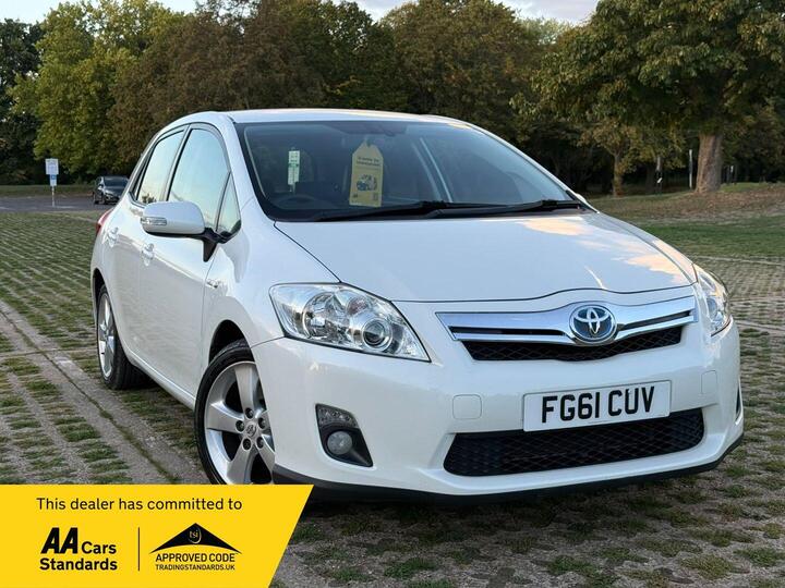 Toyota Auris 1.8 VVT-h T Spirit CVT Euro 5 (s/s) 5dr