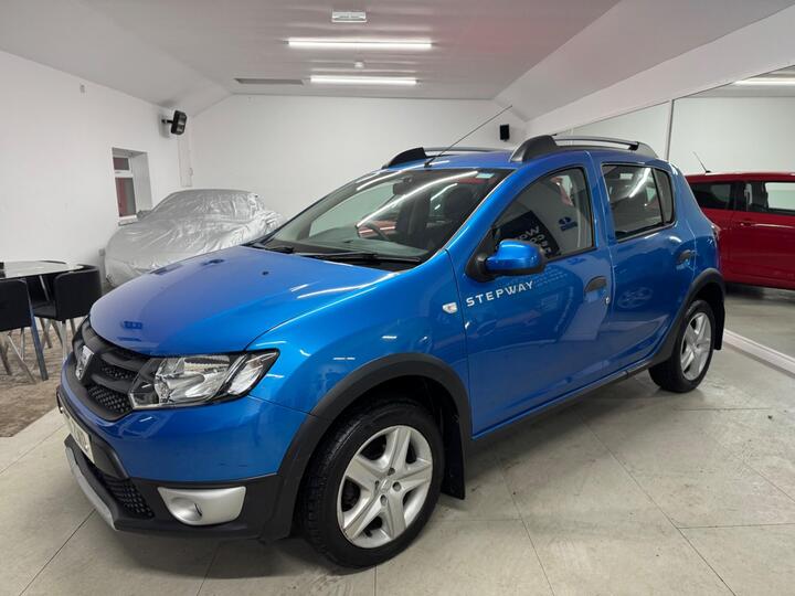 Dacia Sandero Stepway 0.9 TCe Ambiance Euro 6 (s/s) 5dr Dacia Sandero Stepway 0.9 TCe Ambiance Euro 6 (s/s) 5dr